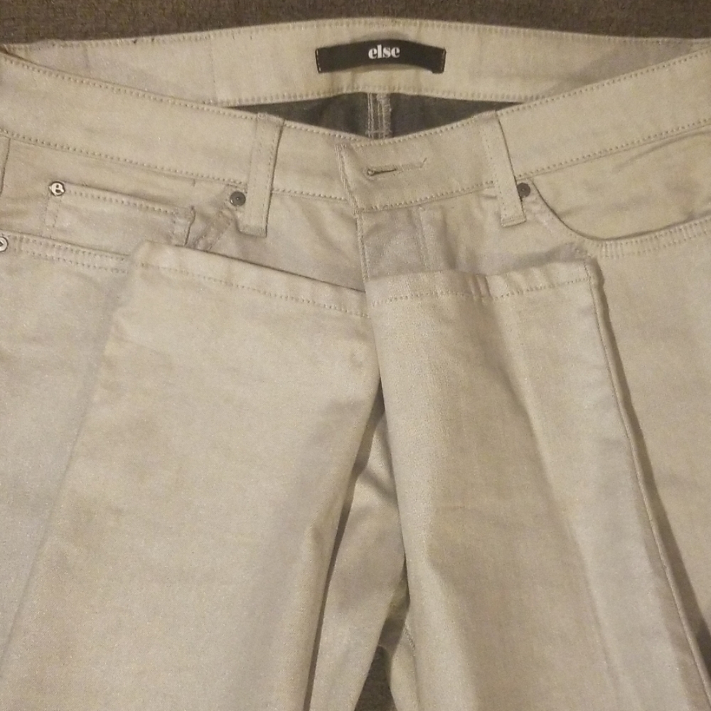 Jeans - Picture 2 of 3